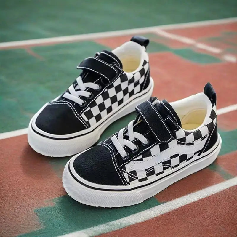 2025 Kid's New Canvas Shoes Teen Boys Fashion Sneakers Girls Casual Shoes Young Students Soft Comfort Bottom Sport Running Shoes