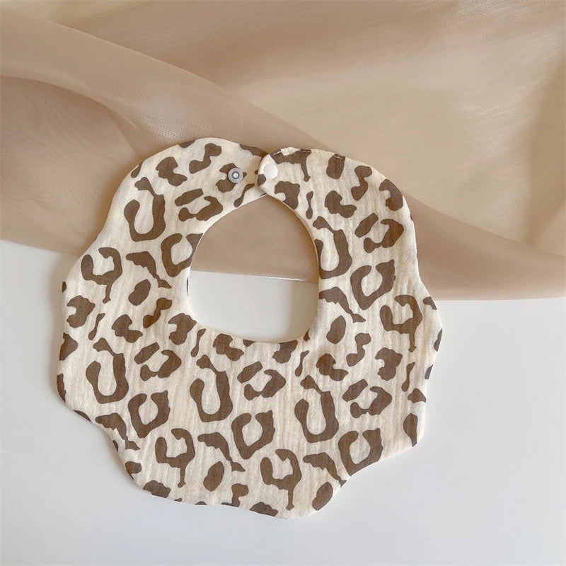 Summer Baby Cotton Gauze Waterproof Bibs Soft Cartoon Infant Bib Burp Cloths Bandana Scarf for Boy Girl Feeding Saliva Towel New