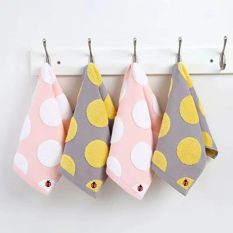 Cotton Children Baby Hand Towel Jacquard Cartoon Embroidery Ladybug Bathroom Washcloth Bath Towel for Kids