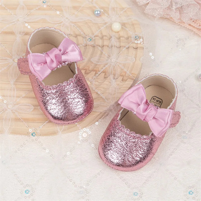 Adorable Baby Girls Moccasins with Sweet Bow Detail Soft Sole Shoes Prewalker Anti-Slip First Walker Shoes for Infants