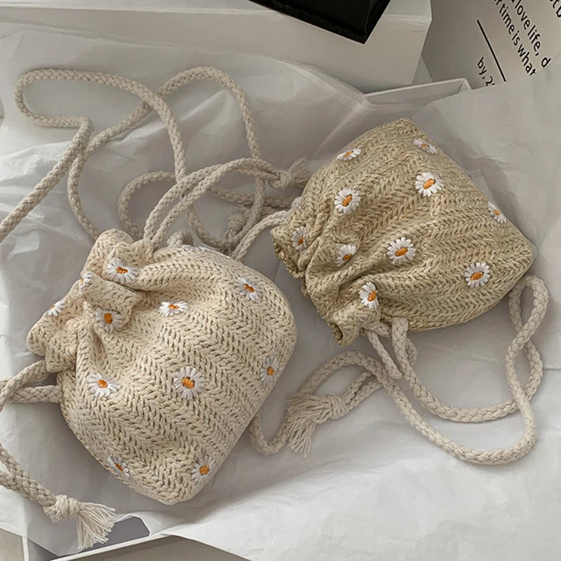 Straw Weave Bucket Bags Rattan Women Summer Beach Shoulder Bags Handbags Totes Casual Handbags Retro Mini Shoulder Messenger Bag