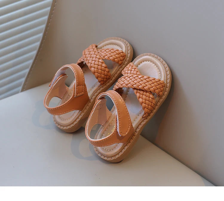 Toddlers Girls Sandals Kids Princess Beach Shoes 2024 Brand New Cross Tied Weave Style Fashion Children Summer Sandals Soft Cute