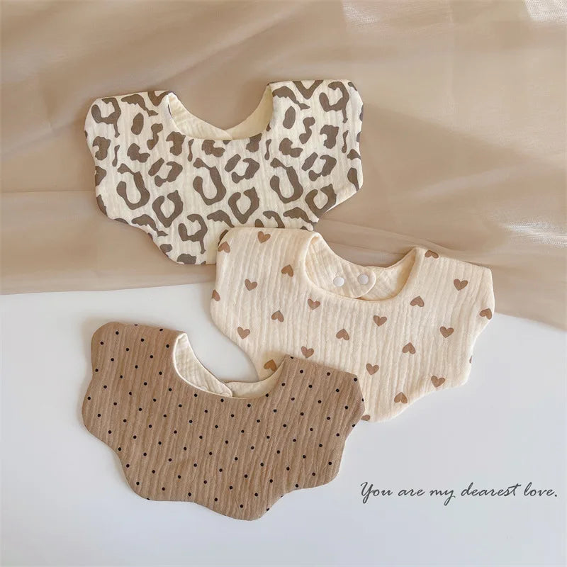 Summer Baby Cotton Gauze Waterproof Bibs Soft Cartoon Infant Bib Burp Cloths Bandana Scarf for Boy Girl Feeding Saliva Towel New