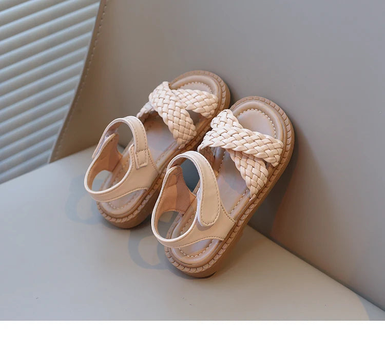 Toddlers Girls Sandals Kids Princess Beach Shoes 2024 Brand New Cross Tied Weave Style Fashion Children Summer Sandals Soft Cute