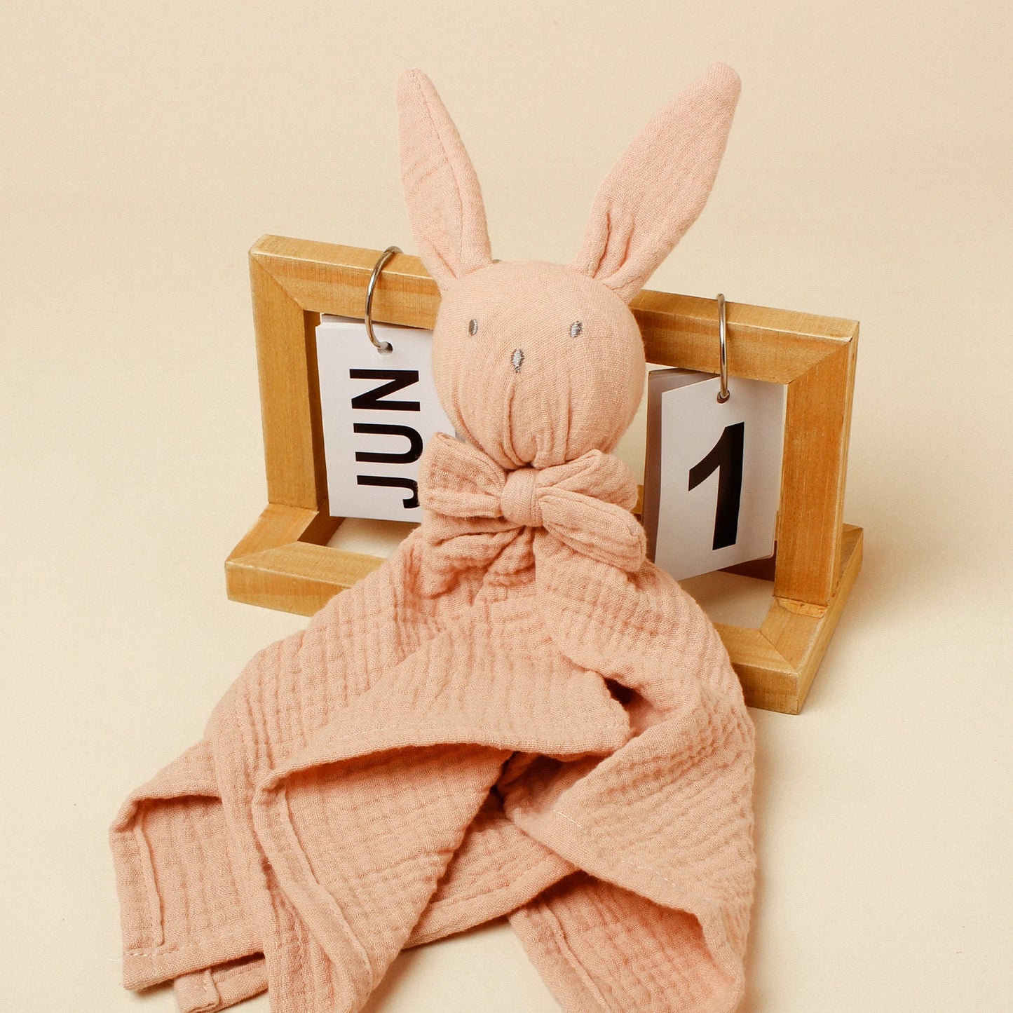 Baby  Rabbit Square Comforter Towel Elegant Bow Decor Rabbit Square Blanket For Kids Cute Embroidery Infant Saliva Towel