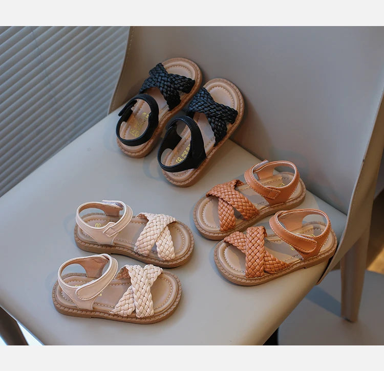 Toddlers Girls Sandals Kids Princess Beach Shoes 2024 Brand New Cross Tied Weave Style Fashion Children Summer Sandals Soft Cute