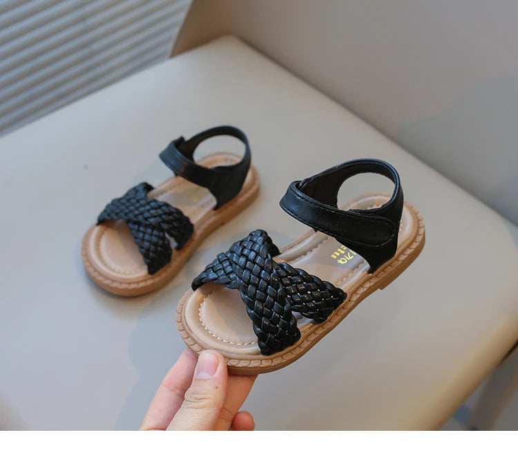 Toddlers Girls Sandals Kids Princess Beach Shoes 2024 Brand New Cross Tied Weave Style Fashion Children Summer Sandals Soft Cute