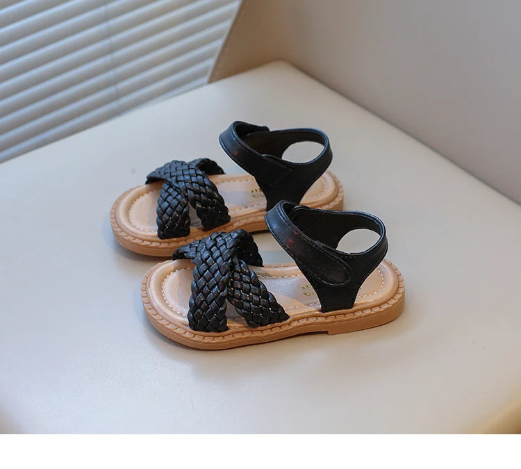 Toddlers Girls Sandals Kids Princess Beach Shoes 2024 Brand New Cross Tied Weave Style Fashion Children Summer Sandals Soft Cute