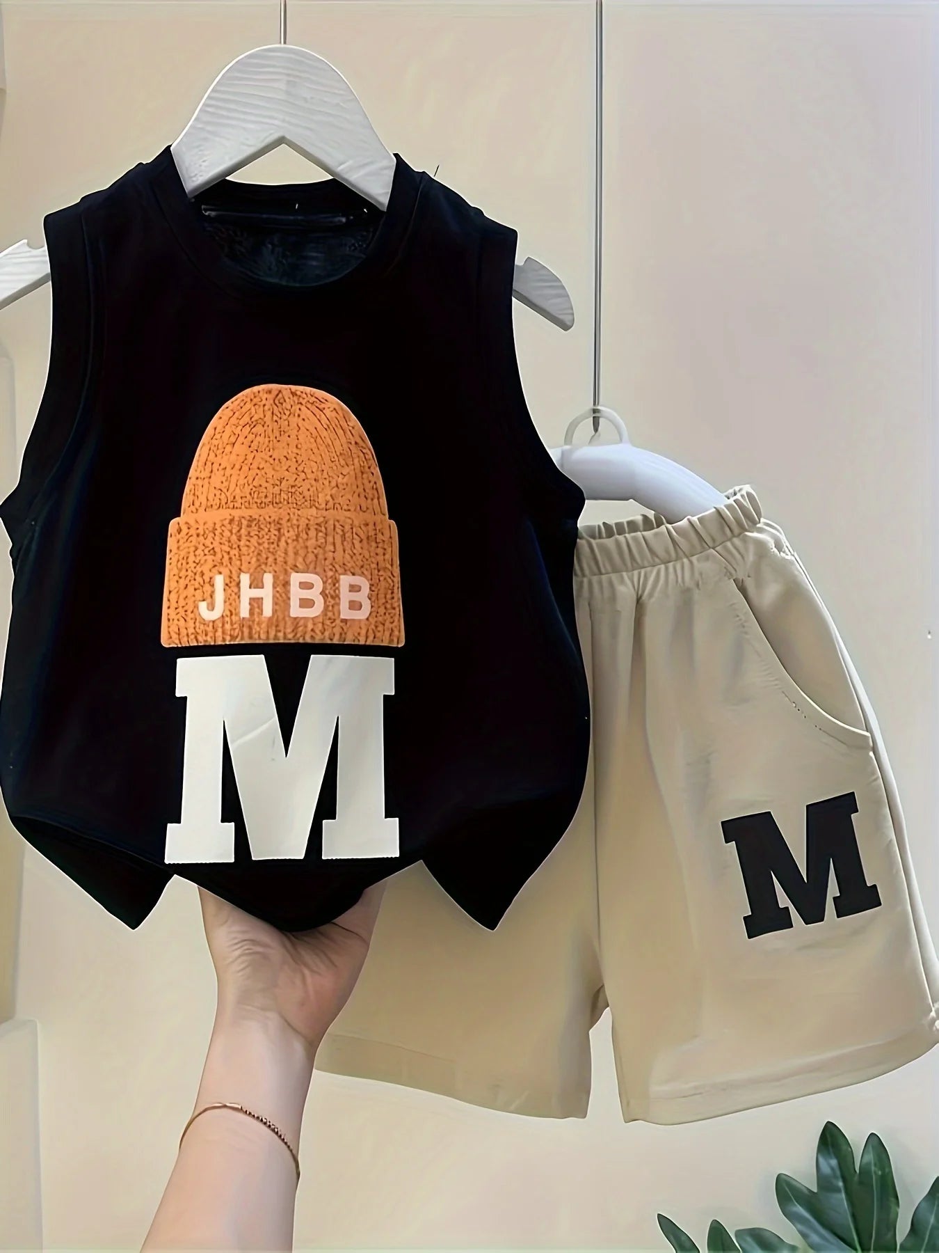 Boys' summer new fashion trend m hat printed sleeveless top boys' shorts two piece set