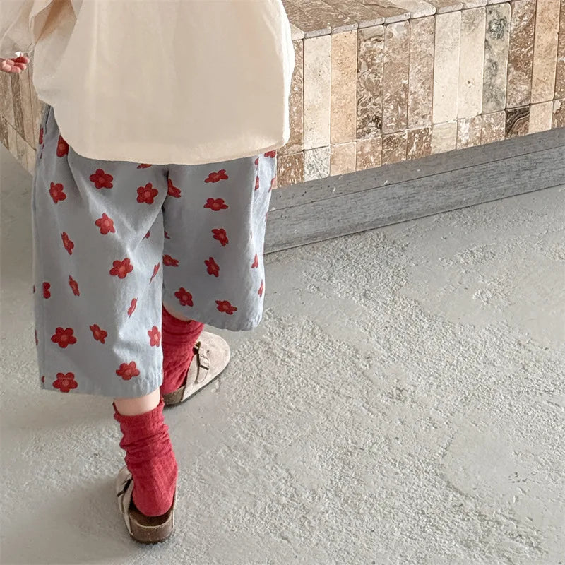 Children Girls Flower Pant Cotton Printed Loose Cropped Pant Fot Baby Girl Ins Toddler Girl Mosquito-proof Pant Kids Girl Shorts