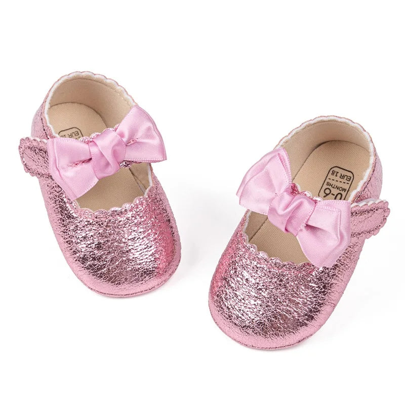 Adorable Baby Girls Moccasins with Sweet Bow Detail Soft Sole Shoes Prewalker Anti-Slip First Walker Shoes for Infants