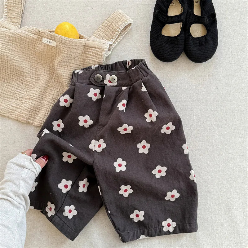 Children Girls Flower Pant Cotton Printed Loose Cropped Pant Fot Baby Girl Ins Toddler Girl Mosquito-proof Pant Kids Girl Shorts