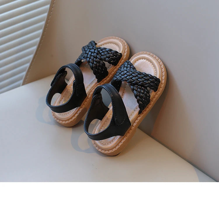 Toddlers Girls Sandals Kids Princess Beach Shoes 2024 Brand New Cross Tied Weave Style Fashion Children Summer Sandals Soft Cute