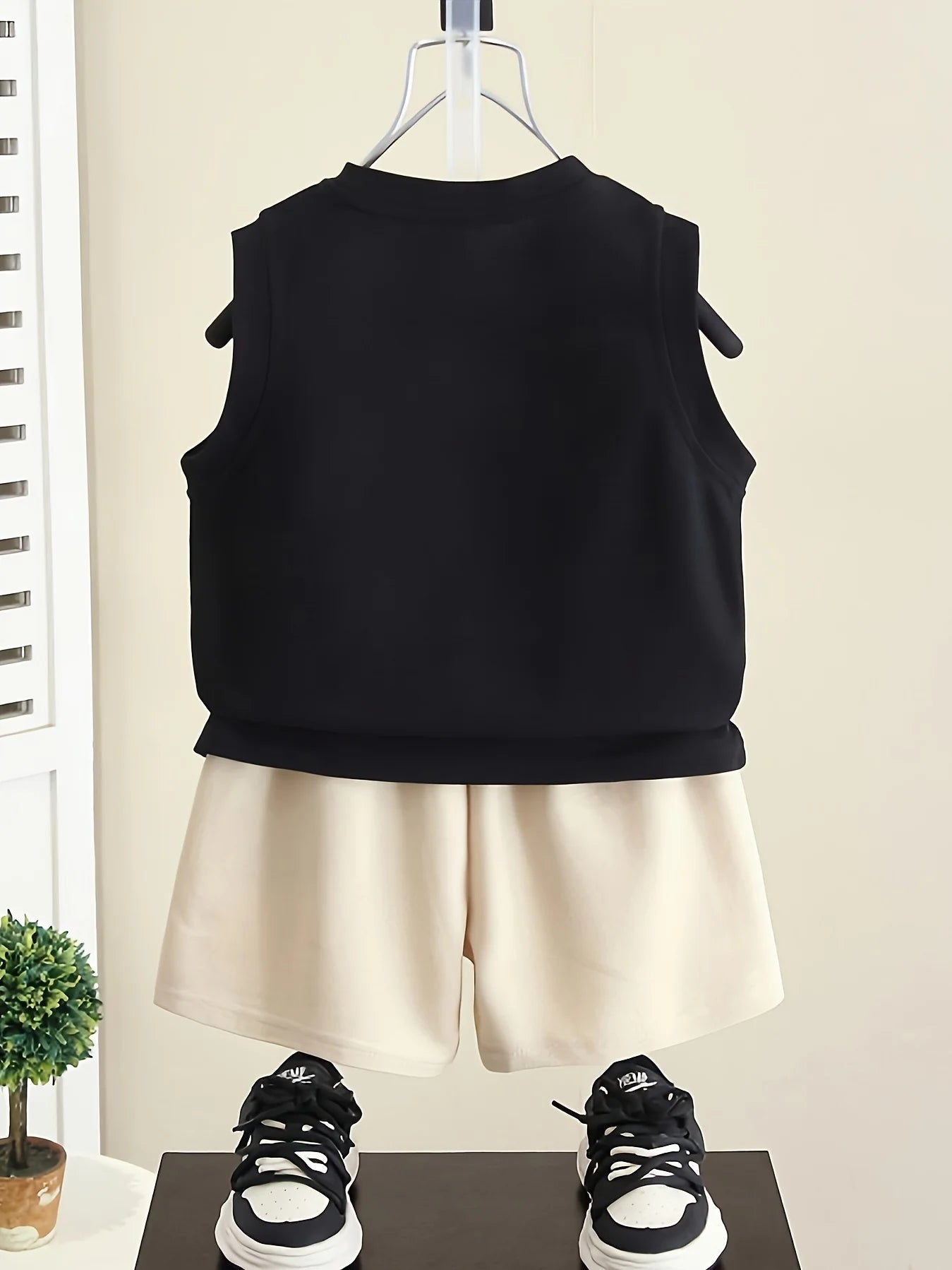 Boys' summer new fashion trend m hat printed sleeveless top boys' shorts two piece set